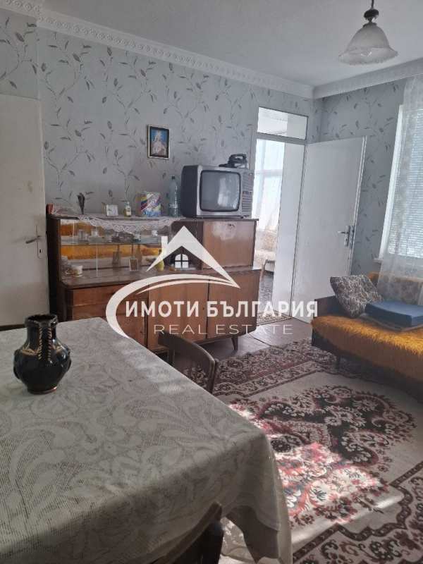 Продава  къща гр. Сопот, област Пловдив
      200 кв.м