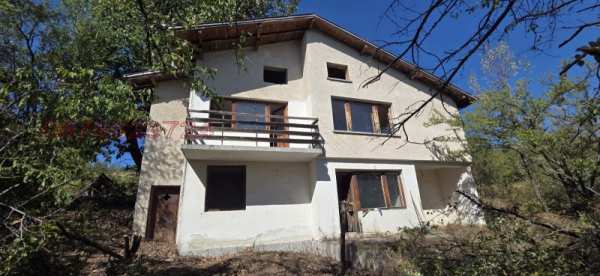 Продава  къща с. Мухово, област София
      140 кв.м