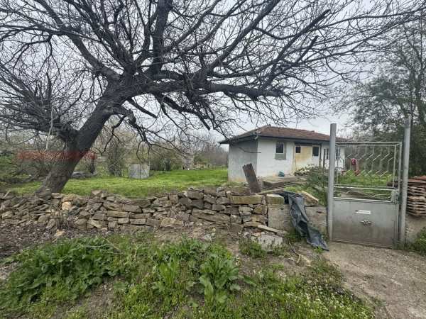 Продава къща, с. иванча, област велико търново