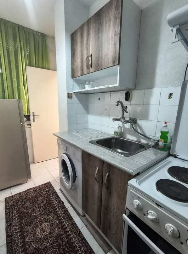 Продава 2-стаен, гр. кърджали, център