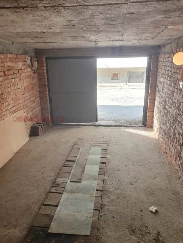 Продава гараж, паркомясто, гр. добрич, жп гара