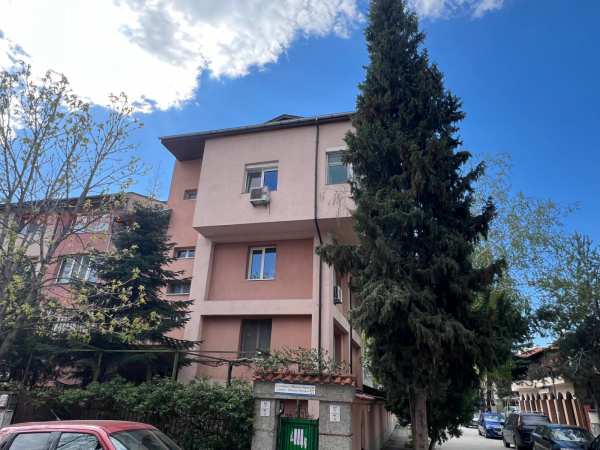Продава етаж от къща, гр. пловдив, гагарин