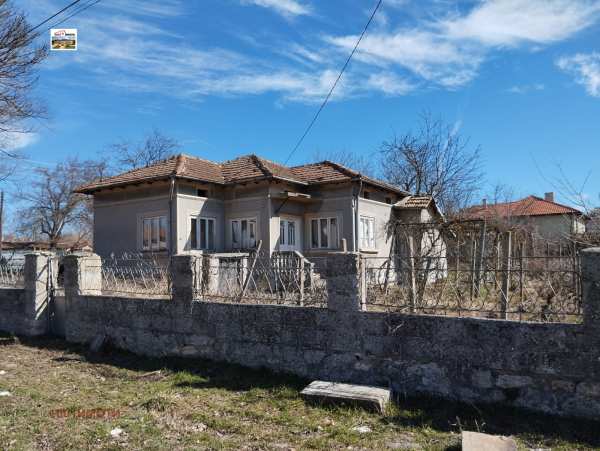 Продава къща, с. кардам, област добрич