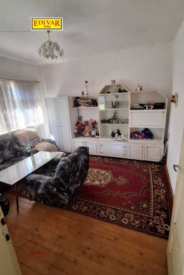 Продава къща, с. пчелник, област варна