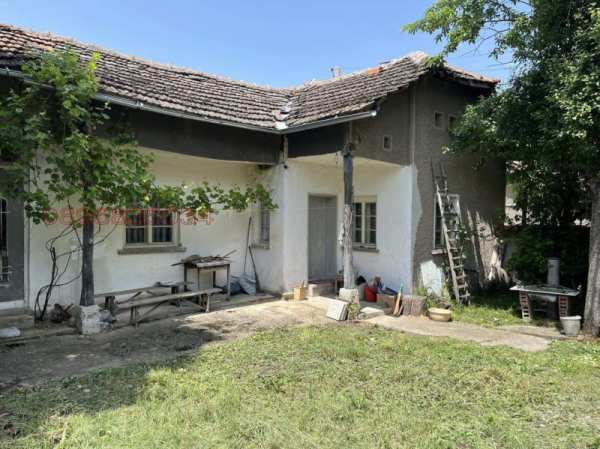 Продава къща, гр. угърчин, област ловеч