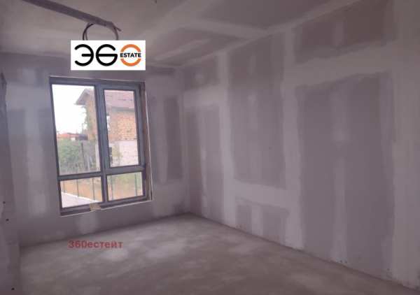 Продава  многостаен град Варна, Център
      100 кв.м