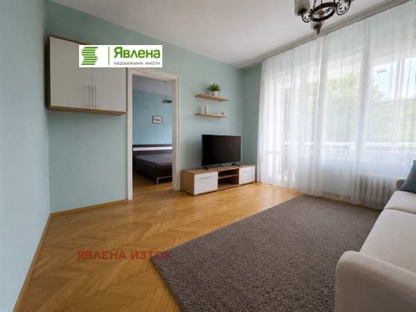 Продава 3-стаен, гр. софия, света троица