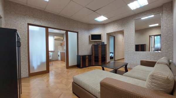 Продава  многостаен град Бургас, Център
      156 кв.м