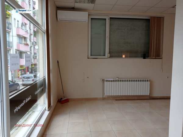 Продава магазин, гр. шумен, център