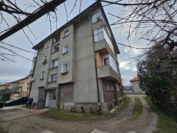 Продава 3-стаен, гр. радомир, област перник