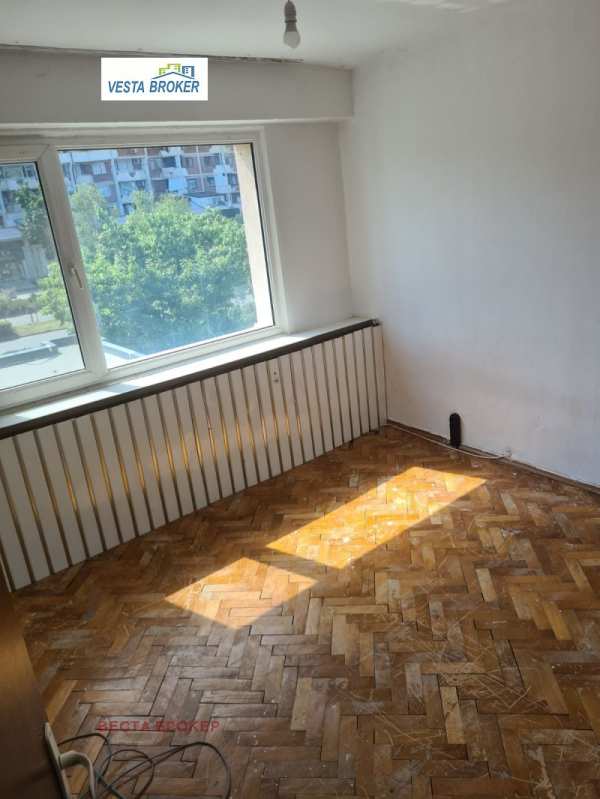 Продава многостаен, гр. кърджали, възрожденци
