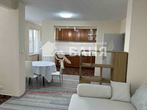 Продава  2-стаен гр. Карлово, област Пловдив
      82 кв.м