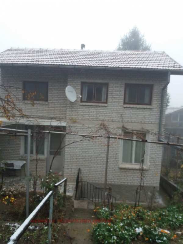 Продава къща, с. гълъбово, област пловдив