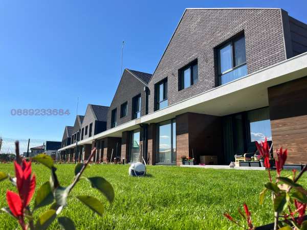 Продава къща, с. равно поле, област софия област