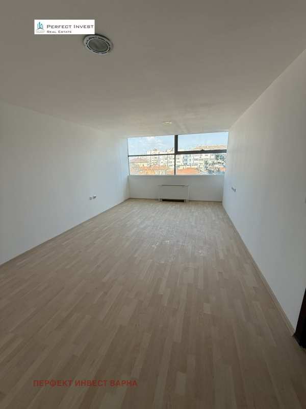 Продава офис, гр. силистра, център