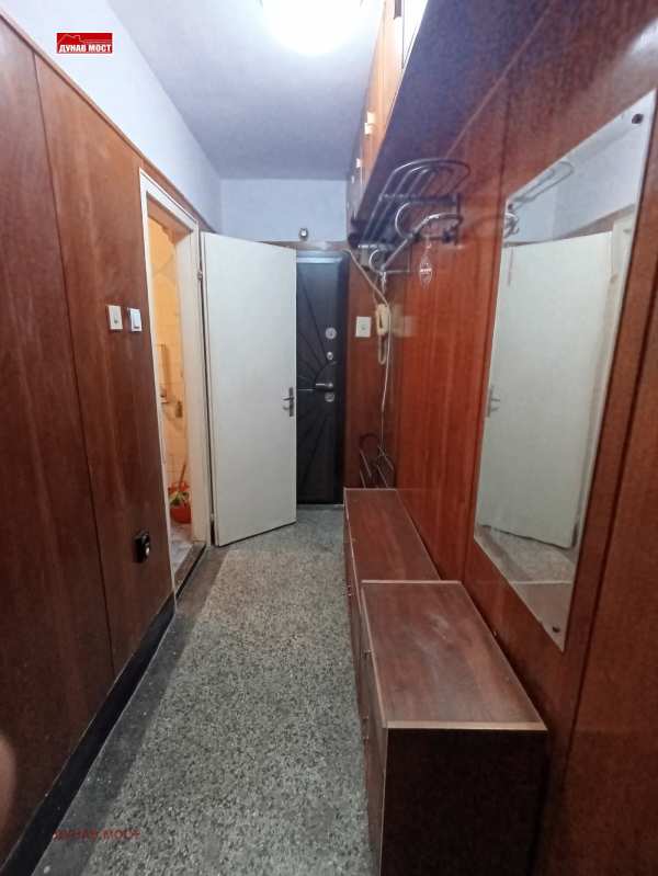 Дава под наем 2-стаен, гр. русе, родина 1