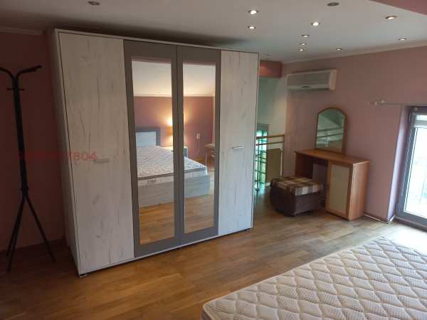 Дава под наем етаж от къща, гр. софия, гр. нови искър