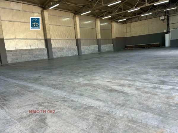 Дава под наем склад, гр. велико търново, промишлена зона - запад