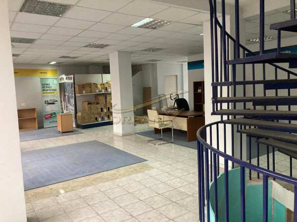Дава под наем офис, гр. пловдив, център