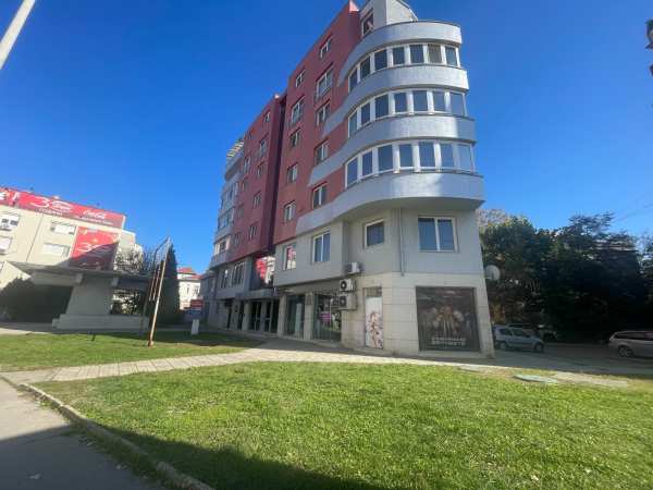 Дава под наем магазин, гр. русе, център