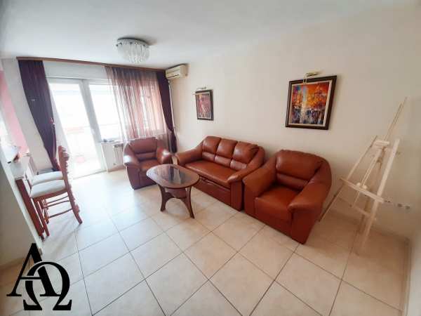 Дава под наем 3-стаен, гр. русе, център