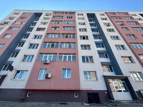 Дава под наем  2-стаен гр. Радомир, област Перник
      70 кв.м