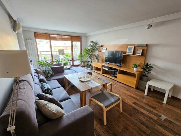 Дава под наем 4-стаен, гр. софия, витоша