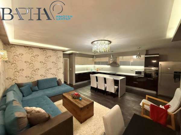 Дава под наем 4-стаен, гр. варна, базар левски