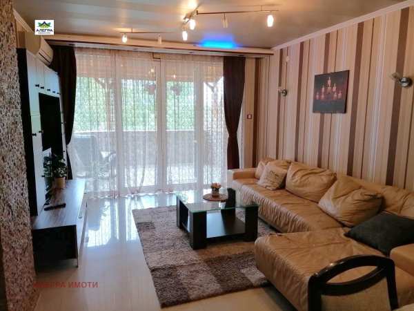 Дава под наем 3-стаен, гр. пазарджик, запад