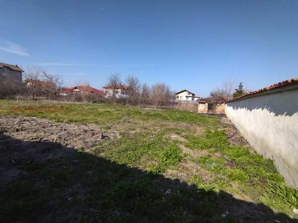 Дава под наем земеделска земя, с. войводиново, област пловдив