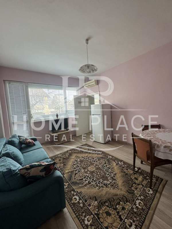 Дава под наем 4-стаен, гр. варна, център