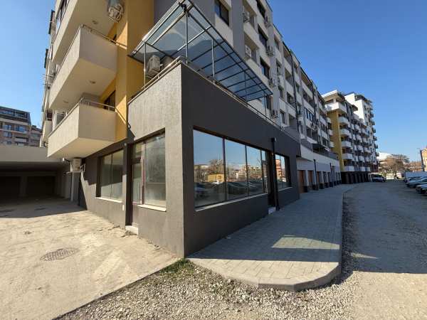 Дава под наем магазин, гр. плевен, широк център