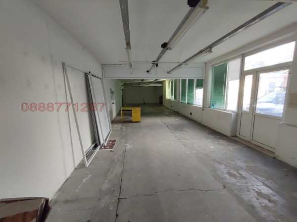 Дава под наем пром. помещение, гр. лом, област монтана