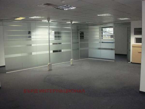 Дава под наем офис, гр. софия, център