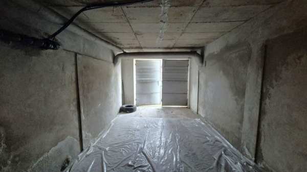 Дава под наем гараж, паркомясто, гр. перник, център