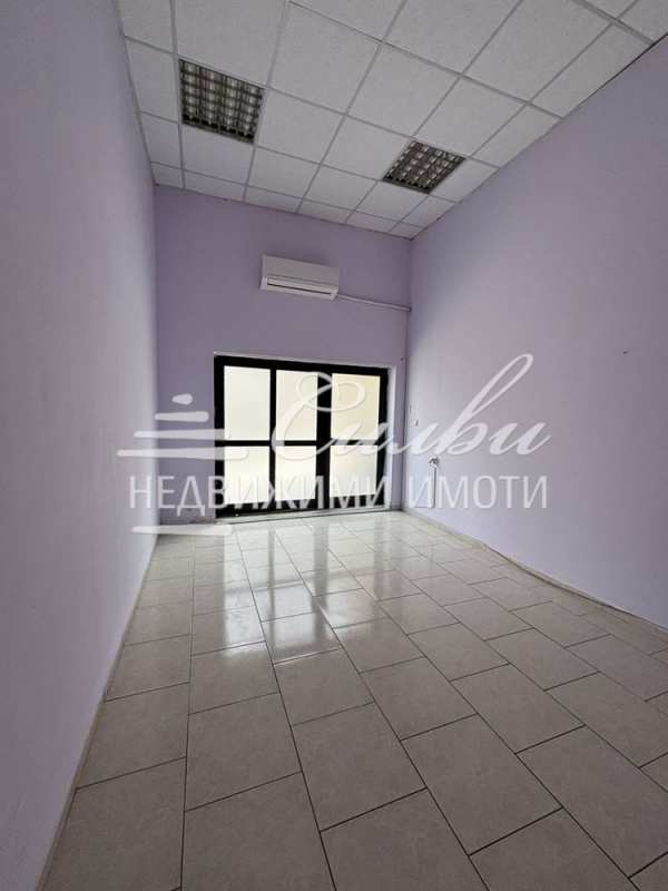 Дава под наем магазин, гр. шумен, център