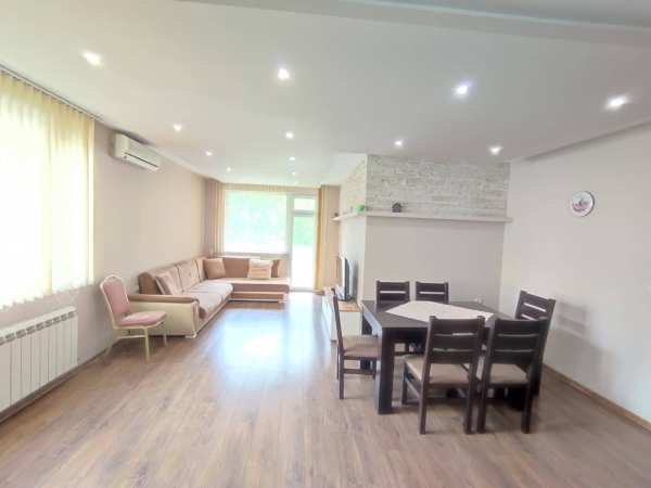 Дава под наем 3-стаен, гр. велико търново, център