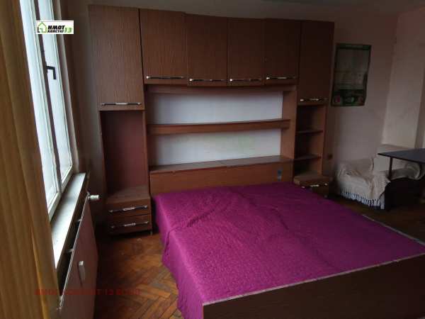 Дава под наем 1-стаен, гр. плевен, широк център