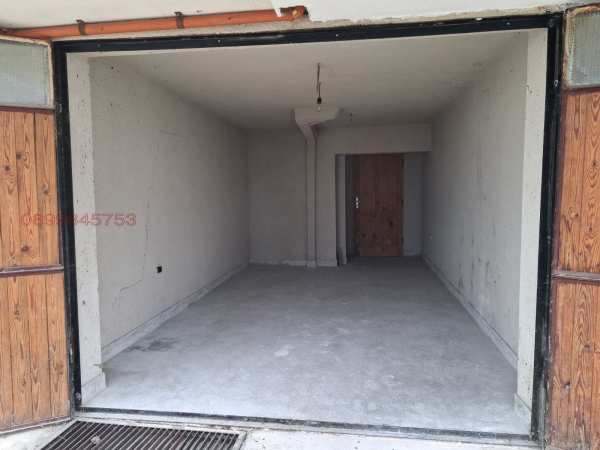 Дава под наем гараж, паркомясто, гр. варна, бриз