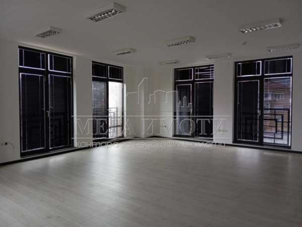 Дава под наем офис, гр. сливен, център