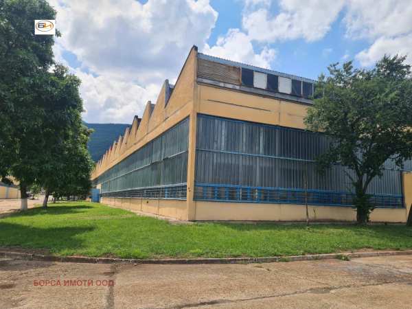 Дава под наем пром. помещение, гр. враца, хранително-вкусова зона