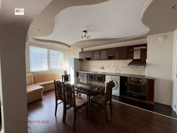 Дава под наем 3-стаен, гр. враца, център