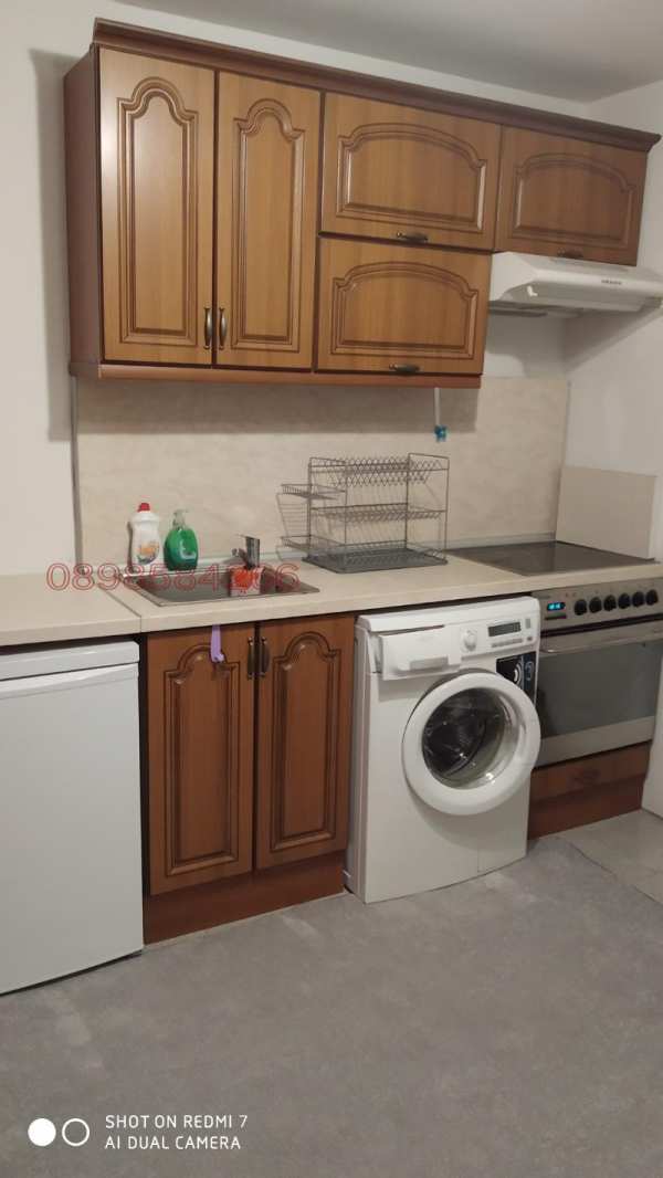 Дава под наем 1-стаен, гр. пазарджик, идеален център