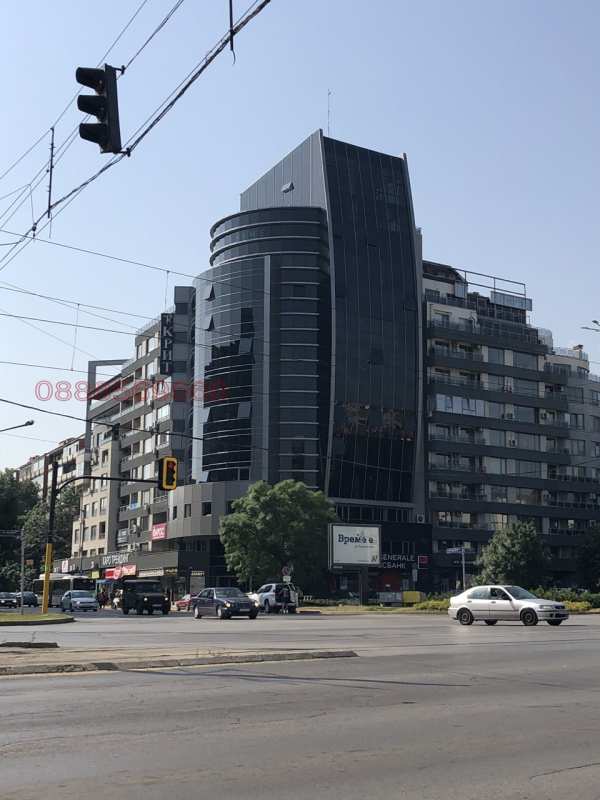 Дава под наем офис, гр. софия, гоце делчев