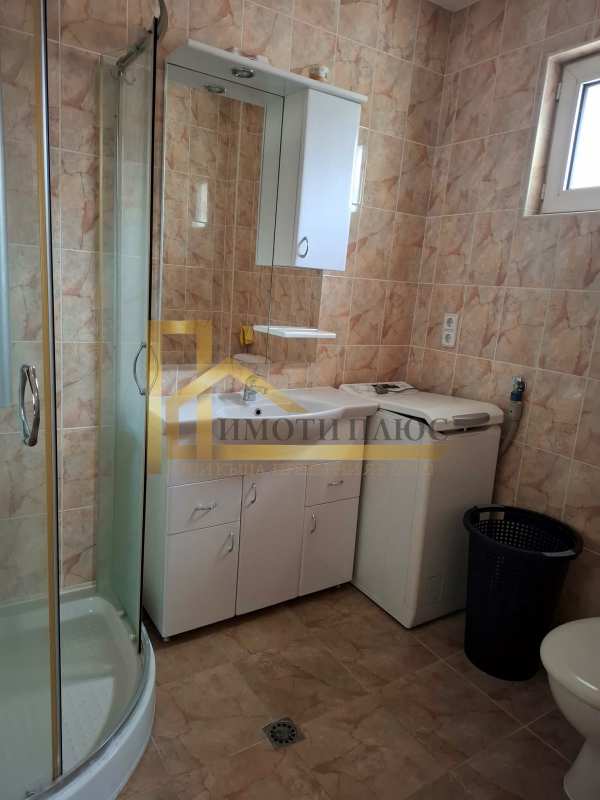 Дава под наем етаж от къща, гр. варна, бриз