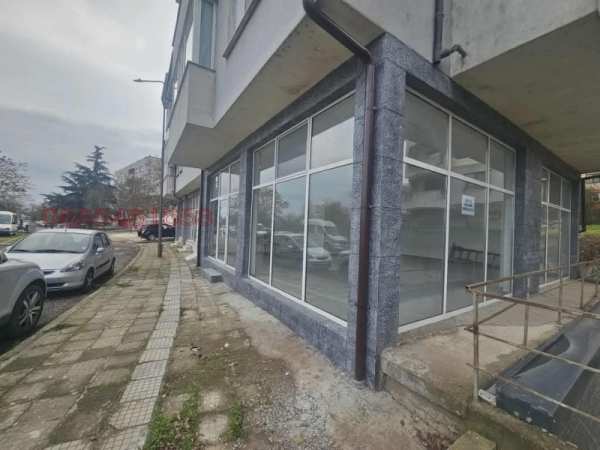 Дава под наем  магазин град Кърджали, Възрожденци
      80 кв.м