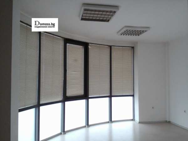 Дава под наем офис, гр. благоевград, широк център