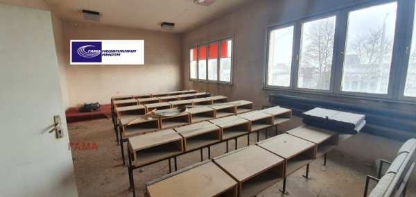 Дава под наем склад, гр. добрич, промишлена зона - запад