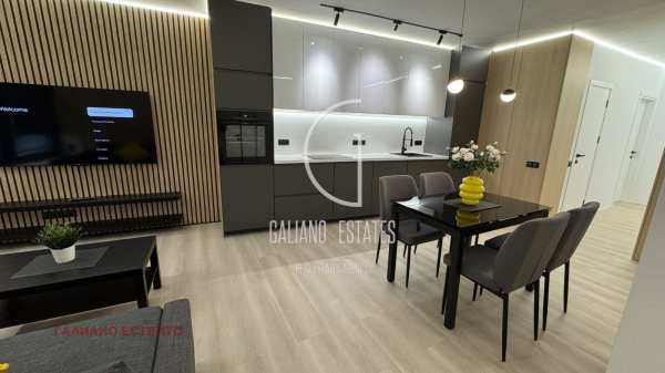 Дава под наем 4-стаен, гр. софия, център