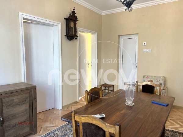 Дава под наем 3-стаен, гр. плевен, идеален център